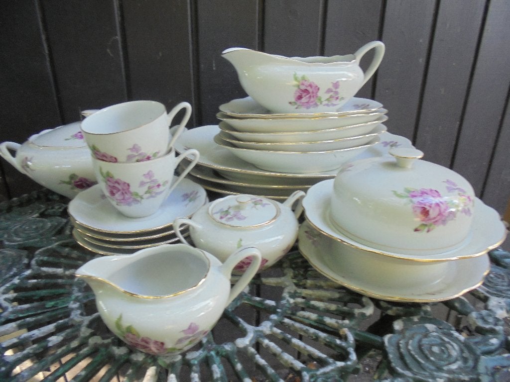 Servies MZ met grote zacht roze / paars-lila rozen, Ophalen of Verzenden