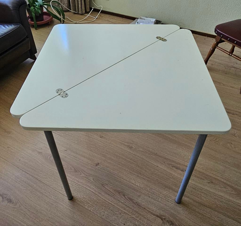 IKEA Lokka* klaptafel - Ideaal voor kleine ruimtes, Huis en Inrichting, Ophalen, Gebruikt, 50 tot 100 cm, Vierkant