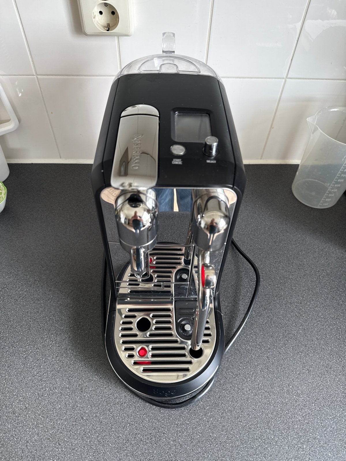 Nespresso Creatista - Zwart, Ophalen, Espresso apparaat, Zo goed als nieuw, 1 kopje