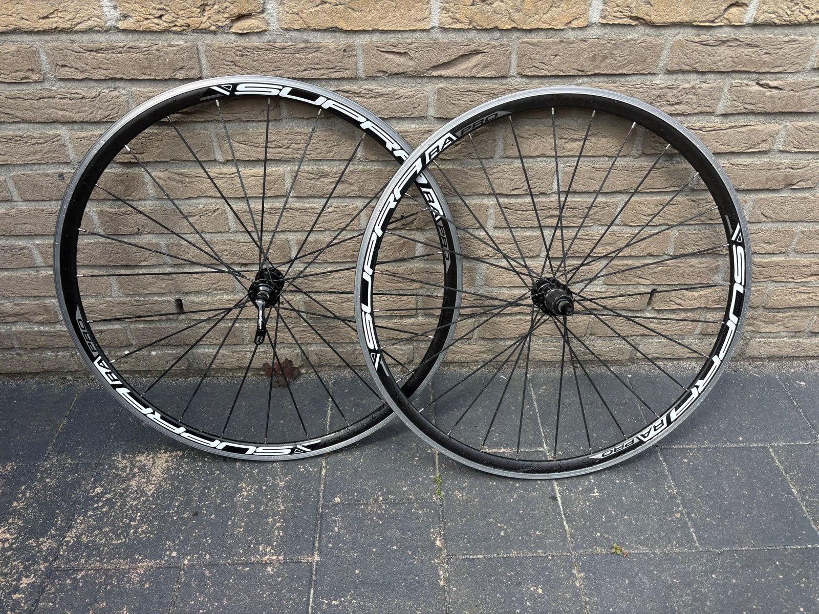 Supra RA PRO Wielset - Shimano Body 11 speed, Wiel, Gebruikt, Ophalen of Verzenden, Aluminium