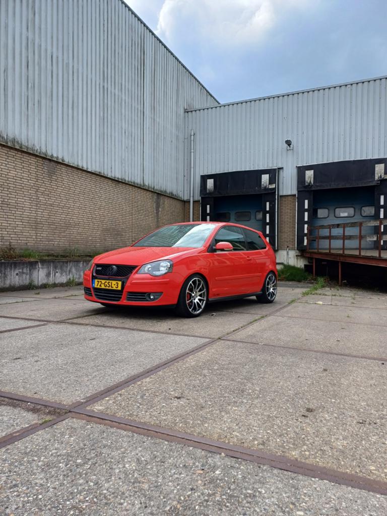 Volkswagen polo GTI 1.8 turbo (origineel nederlands), Voorwielaandrijving, Stof, Zwart, 4 cilinders