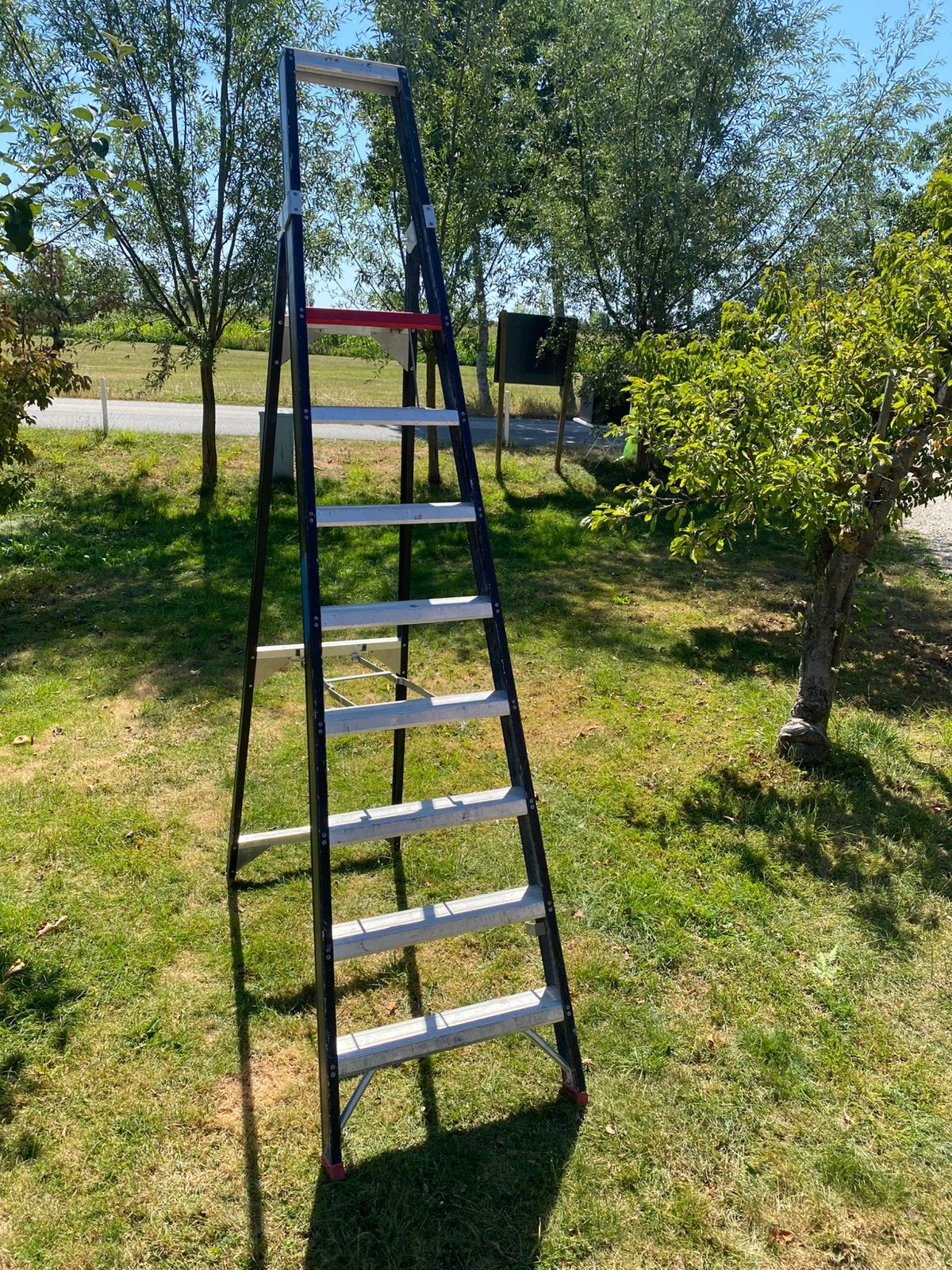 Altrex trap 8 treden, Doe-het-zelf en Verbouw, Ladders en Trappen, Ophalen, Gebruikt, Trap, 2 tot 4 meter
