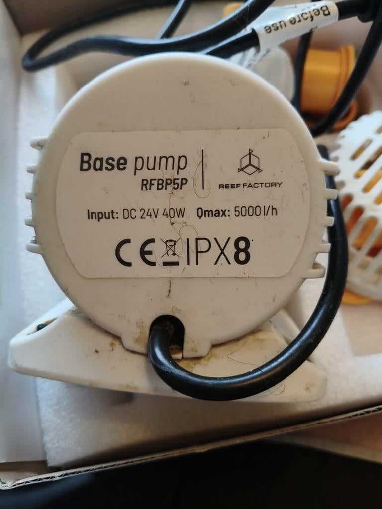 Reef factory zeeaqaurium pomp 5000 liter bijna nieuw in doos, Ophalen, Zo goed als nieuw