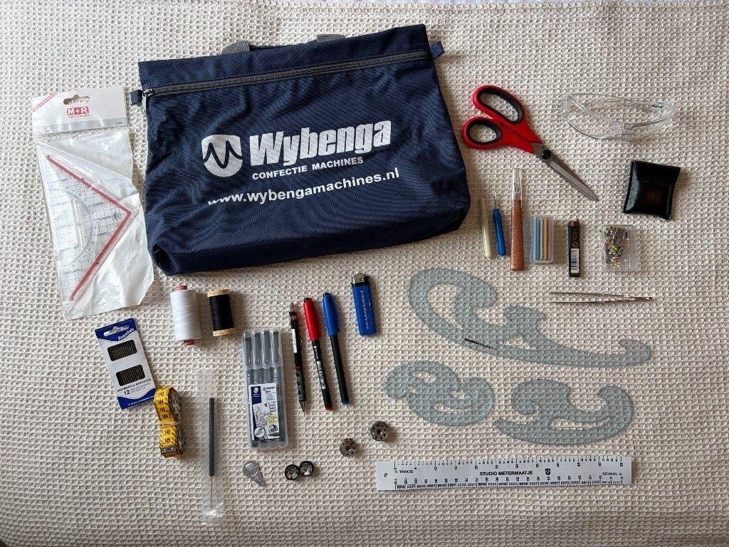 Wybenga etui met naaispullen, Ophalen of Verzenden, Gebruikt, Overige typen
