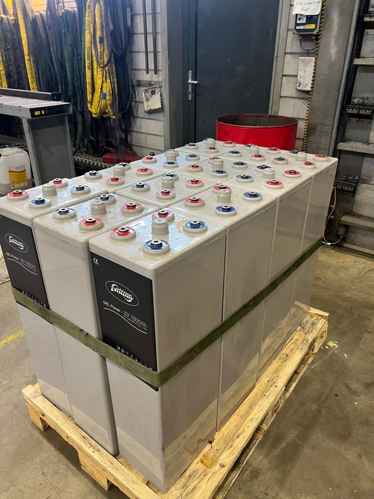 12x WhisperPower GEL Power 2V 1500Ah Accu's, Ophalen, Gebruikt