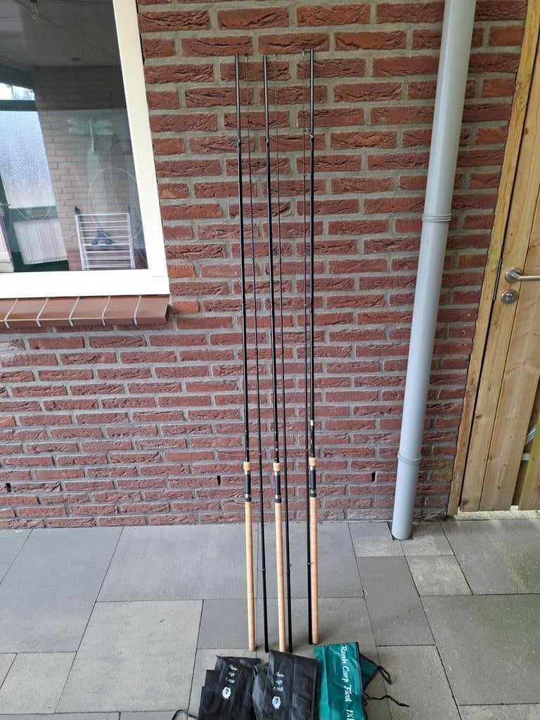 2 Nieuwe 12ft Lion Bush Carp Floater Karperhengels., Watersport en Boten, Ophalen, Nieuw, Werphengel