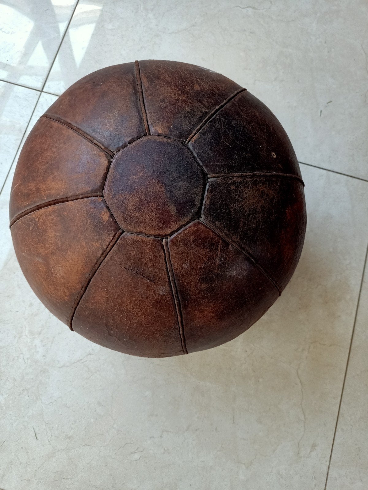 Leren oude Oefen bal voor gymnastiek. Antiek., Ophalen of Verzenden