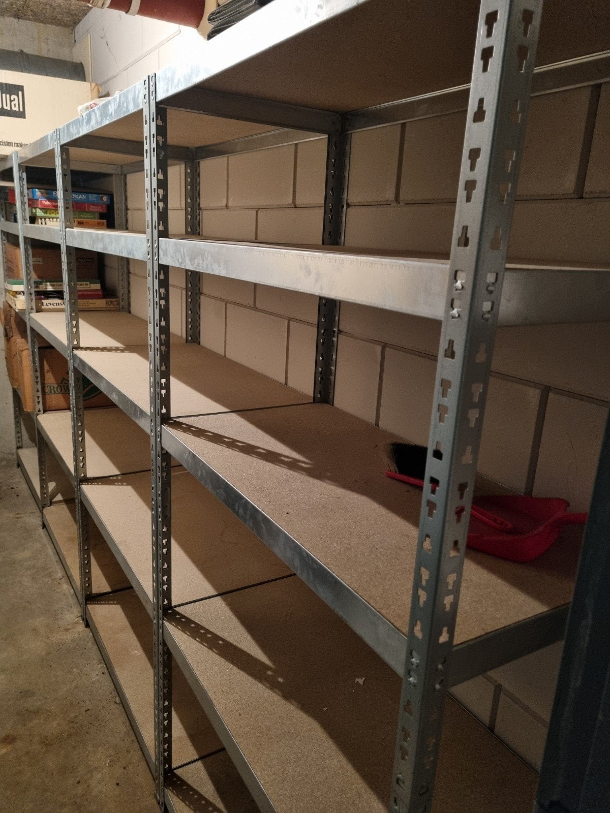 Stevige metalen opbergrekken - Ideaal voor garage/kelder, Ophalen, Gebruikt