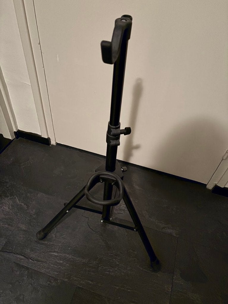 K&M 14920 Tenor Horn Stand, Muziek en Instrumenten, Blaasinstrumenten | Overige, Ophalen of Verzenden, Zo goed als nieuw, Overige soorten