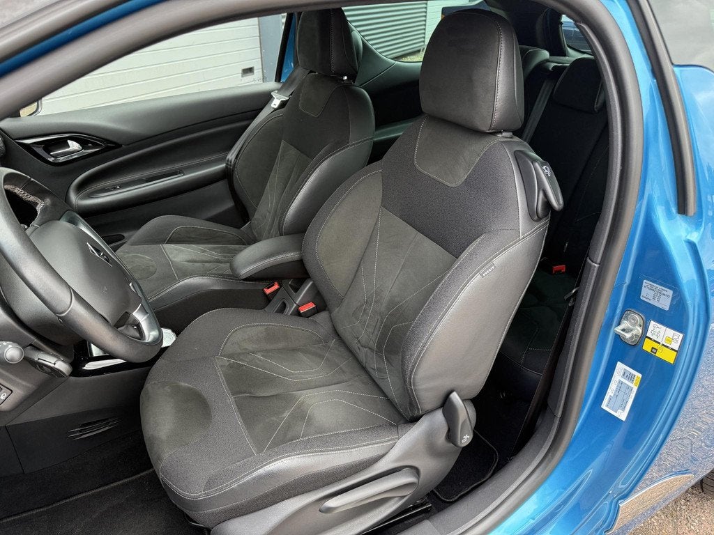 DS 3 1.2 PureTech So Chic | 110PK | AUTOMAAT | Navigatie | D, Auto's, DS, Stof, Gebruikt, Euro 6, 1199 cc