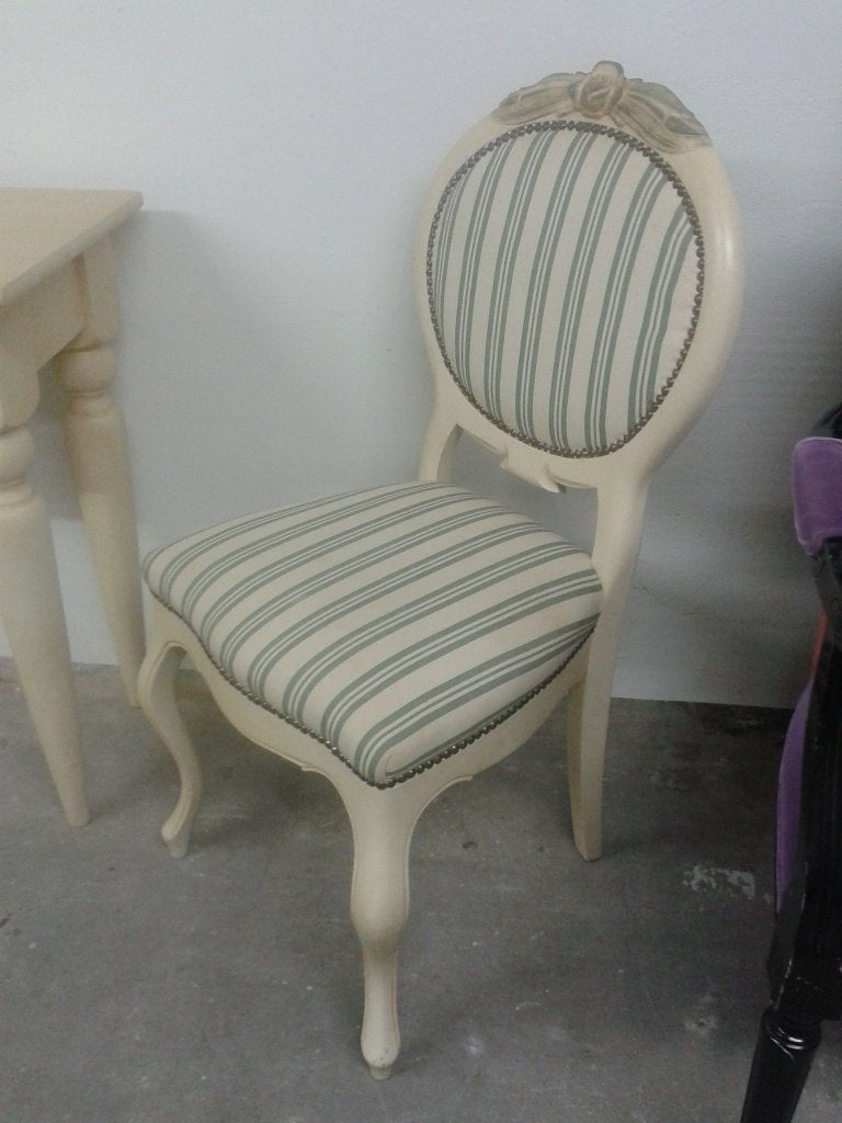 Medaillon STOEL met Rozen Ornament <> Off-White en Groen, Ophalen of Verzenden