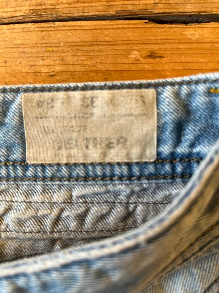 Diesel Belther Jeans W33 L34 - Comfortabele Pasvorm, Ophalen of Verzenden, Zo goed als nieuw, Blauw, W33 - W34 (confectie 48/50)