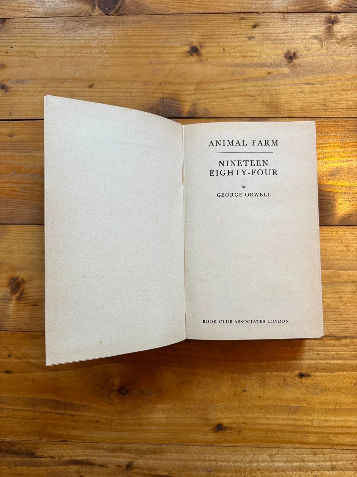 Animal Farm + 1984 – George Orwell | Vintage hardcover |, Ophalen of Verzenden, Zo goed als nieuw