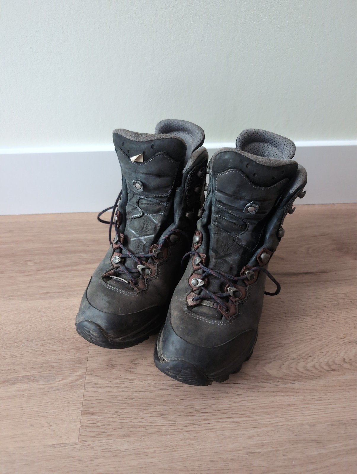 Dames Lowa bergschoenen klasse C, maat 40, Sport en Fitness, Ophalen, Gebruikt, Schoenen