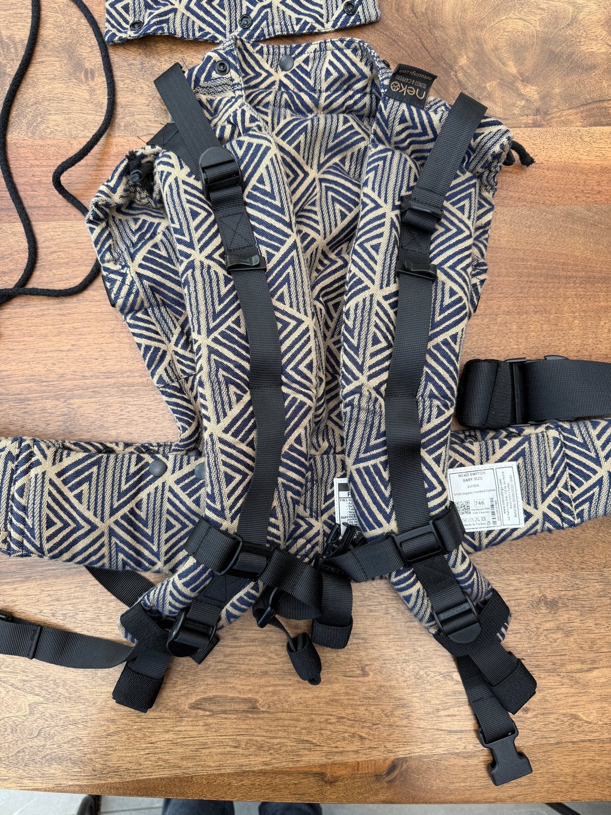 Neko Switch Draagzak - Ergonomisch en Comfortabel zgan, Kinderen en Baby's, Babydragers en Draagdoeken, Overige merken, Buik of Rug