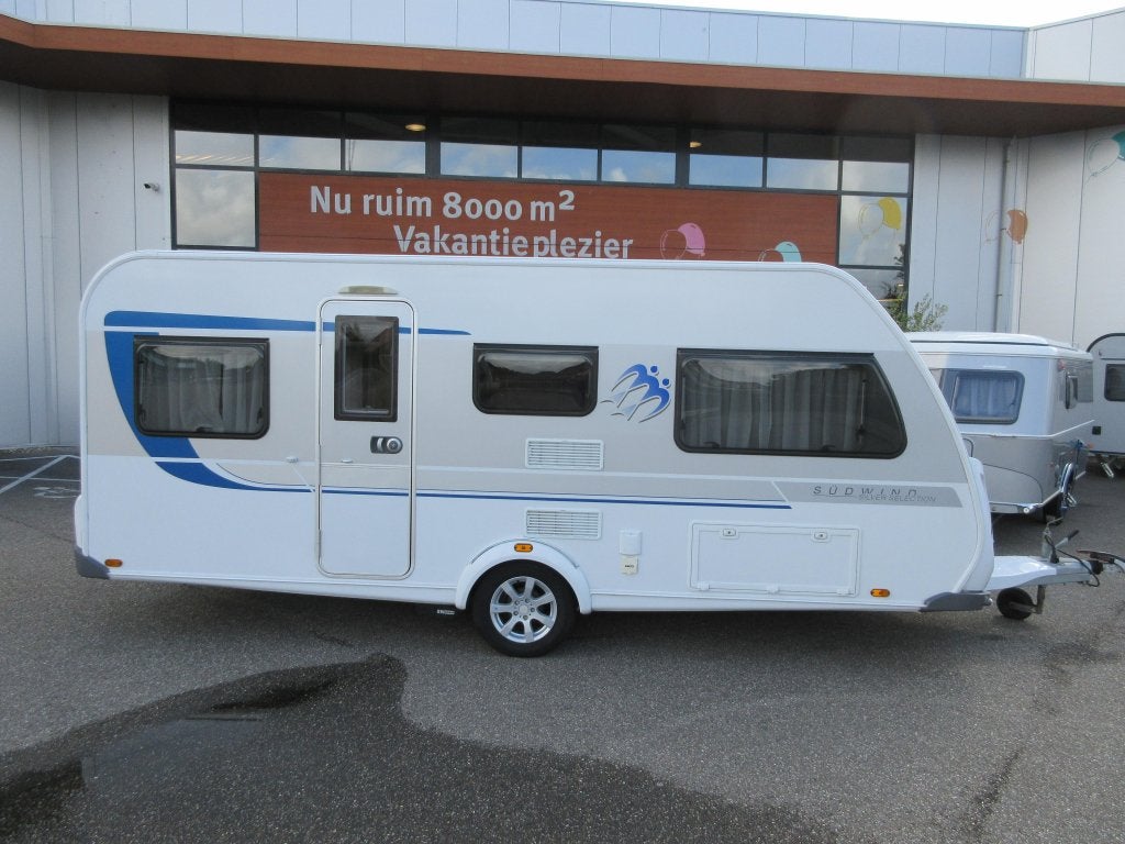 Knaus Sudwind Silver Selection 500 EU MET MOVER EN UNICO VER, Rondzit, Knaus, Tot en met 4, 1000 - 1250 kg