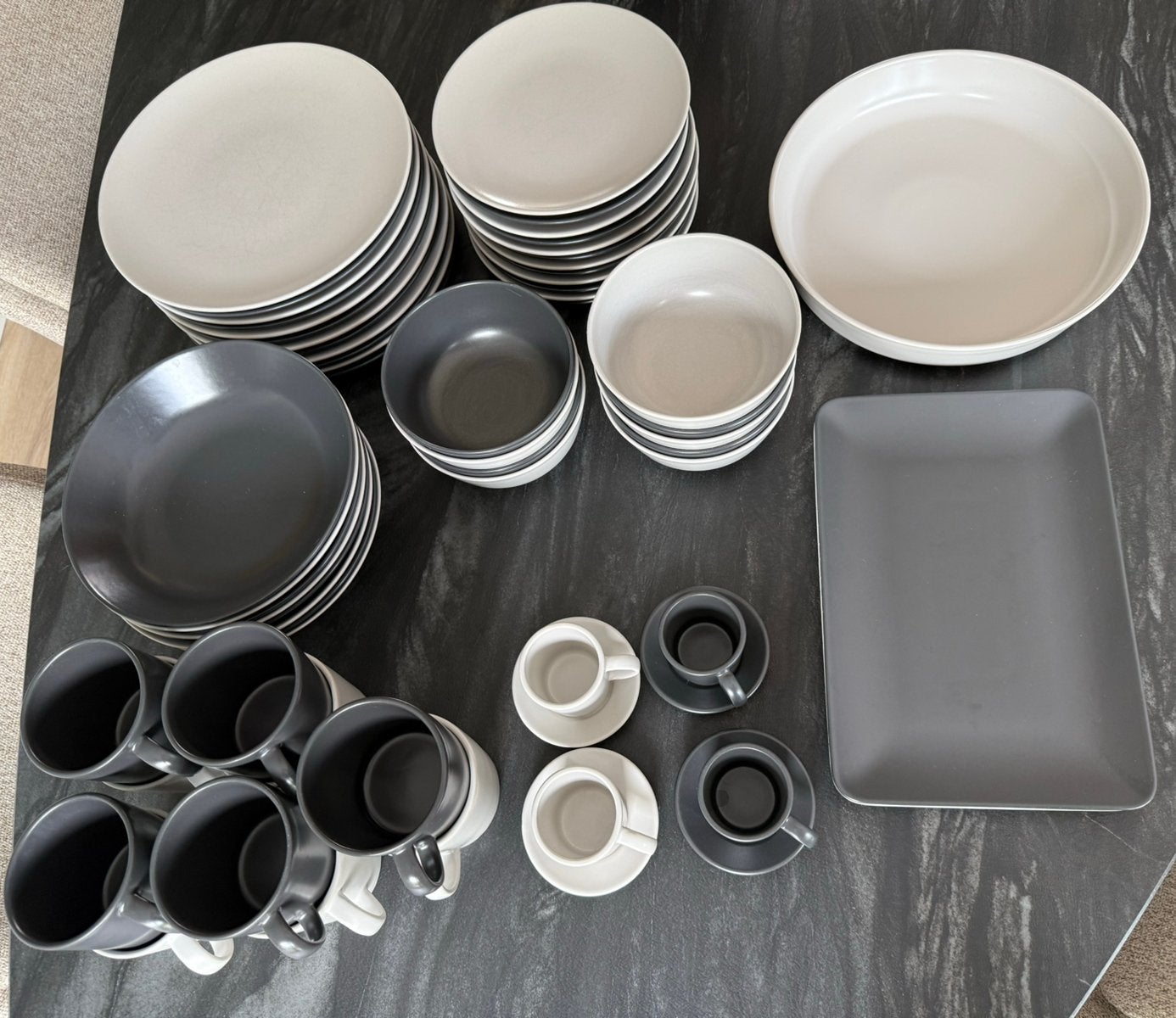 IKEA servies voor 8-12 personen, Huis en Inrichting, Keuken | Servies, Ophalen, Zo goed als nieuw, Effen, Aardewerk