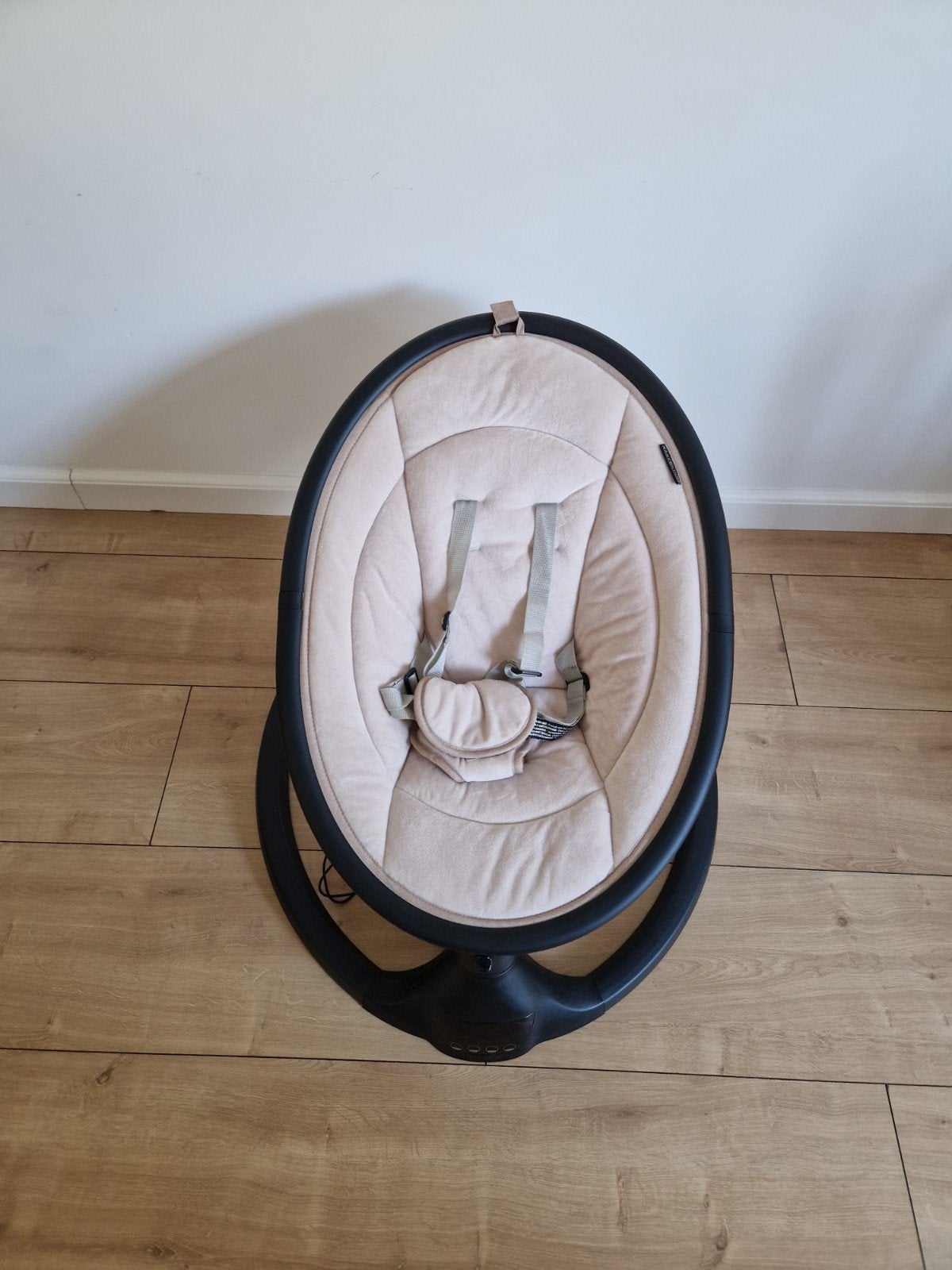Elektrische Babyschommel ROCCO – Beige/Zwart, Ophalen, Gebruikt