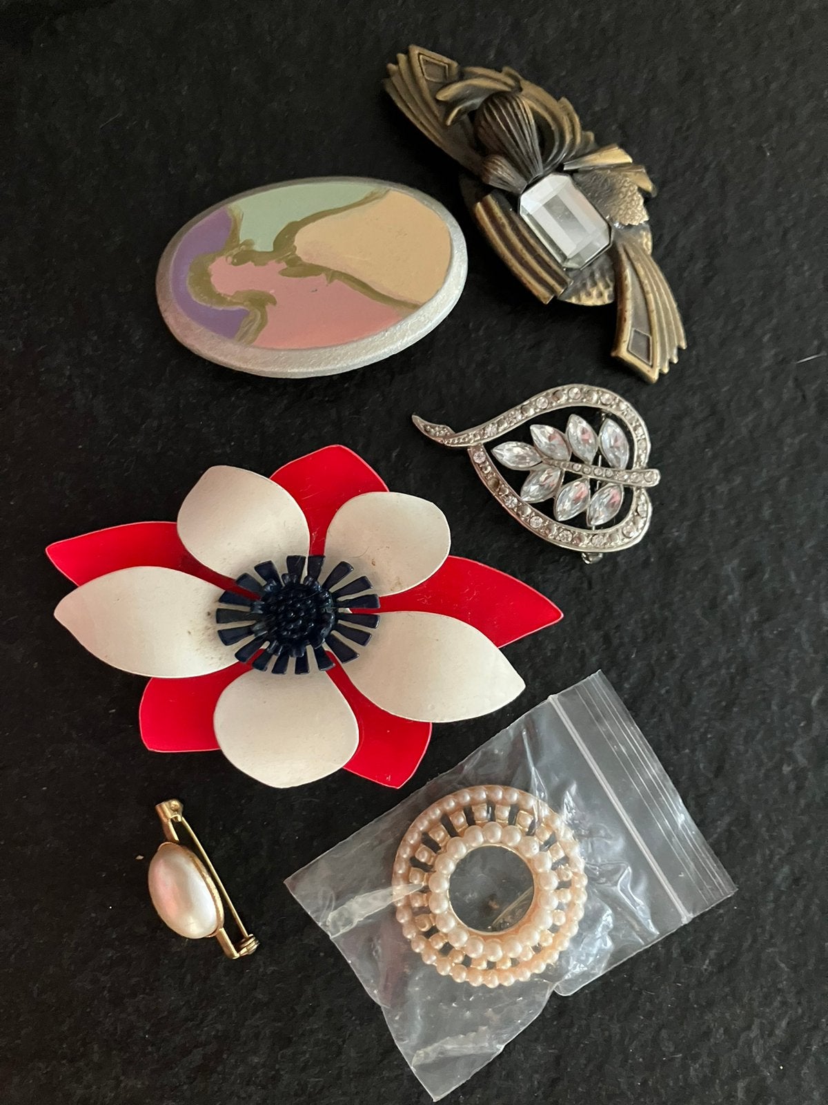 Mooi lot oude broches, Verzenden, Zo goed als nieuw, Overige kleuren, Overige materialen