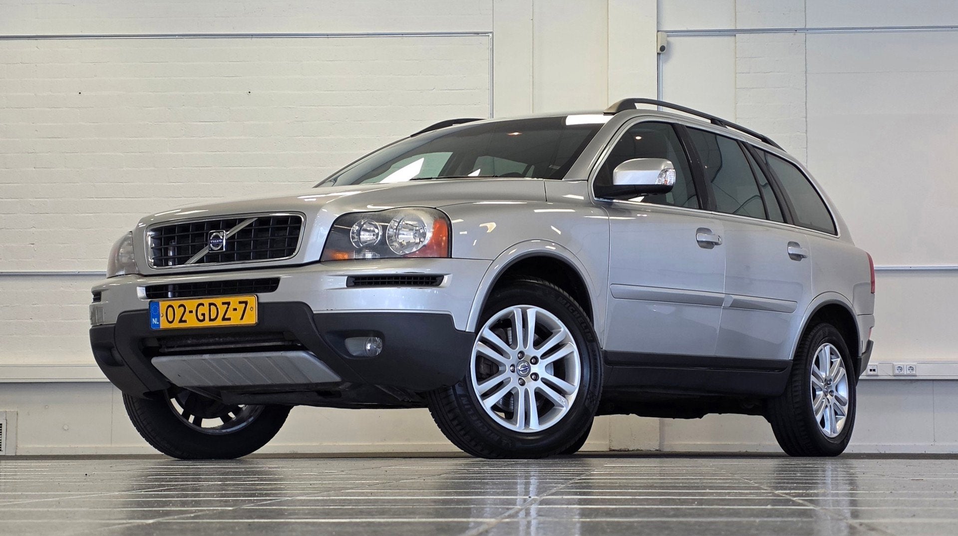 Volvo XC90 3.2 R-Design A/T LPG G3 Leer Xenon 3e Eigenaar, Auto's, Volvo, 238 pk, Gebruikt, Zwart, Stoelverwarming