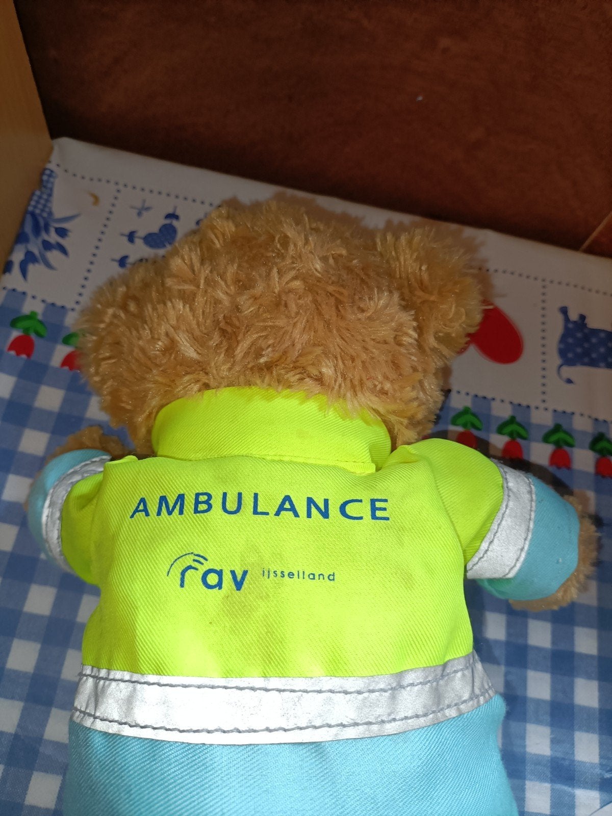 Ambulance beer knuffel Rav IJsselland 28 cm groot, Kinderen en Baby's, Ophalen of Verzenden, Zo goed als nieuw, Beer