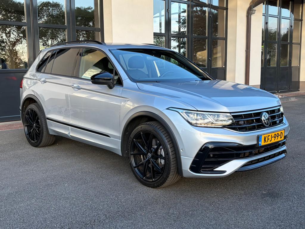 Volkswagen Tiguan 1.4 TSI Ehybrid R-line/leer/trekhaak/DCC, 1800 kg, 4 cilinders, Leder, 1395 cc