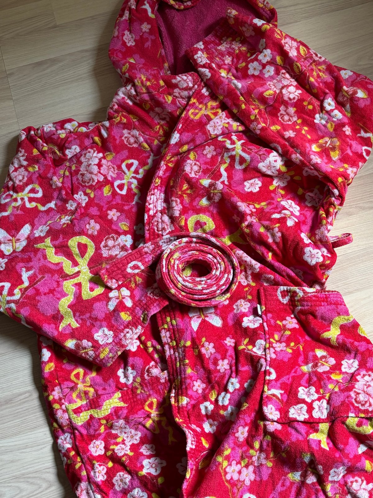 Pip Studio Badjas Roze met Bloemenpatroon Maat M, Huis en Inrichting, Badkamer | Badtextiel en Accessoires, Ophalen, Overige typen