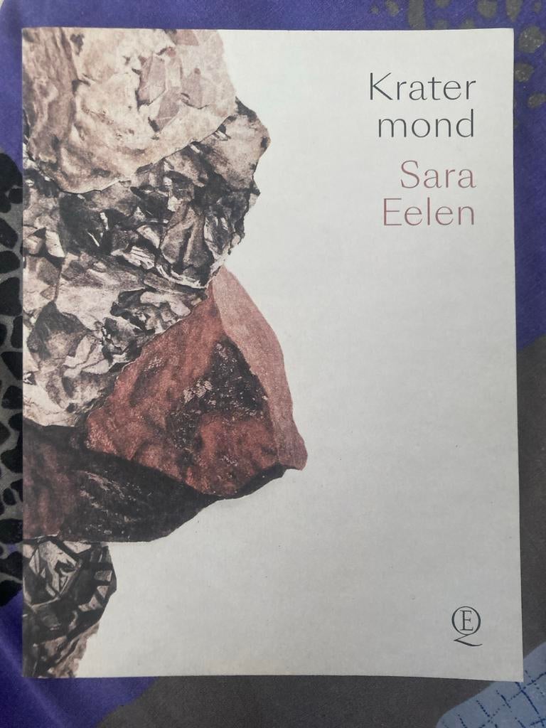 Kratermond - Sara Eelen (Poëziebundel), Boeken, Ophalen of Verzenden, Zo goed als nieuw