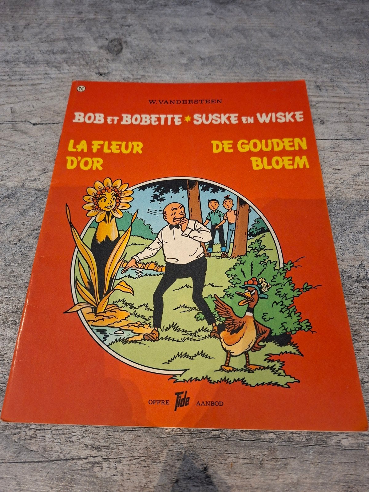 suske en wiske de gouden bloem  bob et bobette La fleur ďor, Boeken, Gelezen, Willy Vandersteen, Eén stripboek, Ophalen of Verzenden