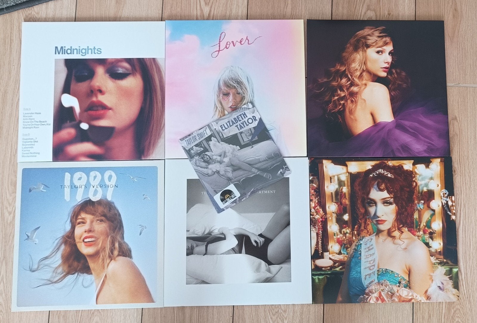 Taylor Swift and Chappell Roan vinyl LP elpee bundle, Cd's en Dvd's, LP, Pop, Zo goed als nieuw, 12 inch