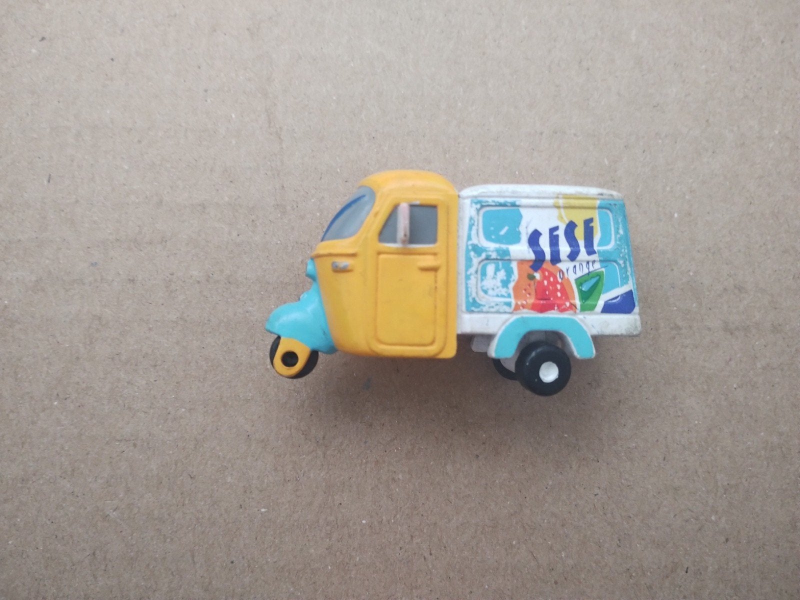Vintage SISI Orange Piaggio Ape modelauto, Ophalen of Verzenden, Gebruikt