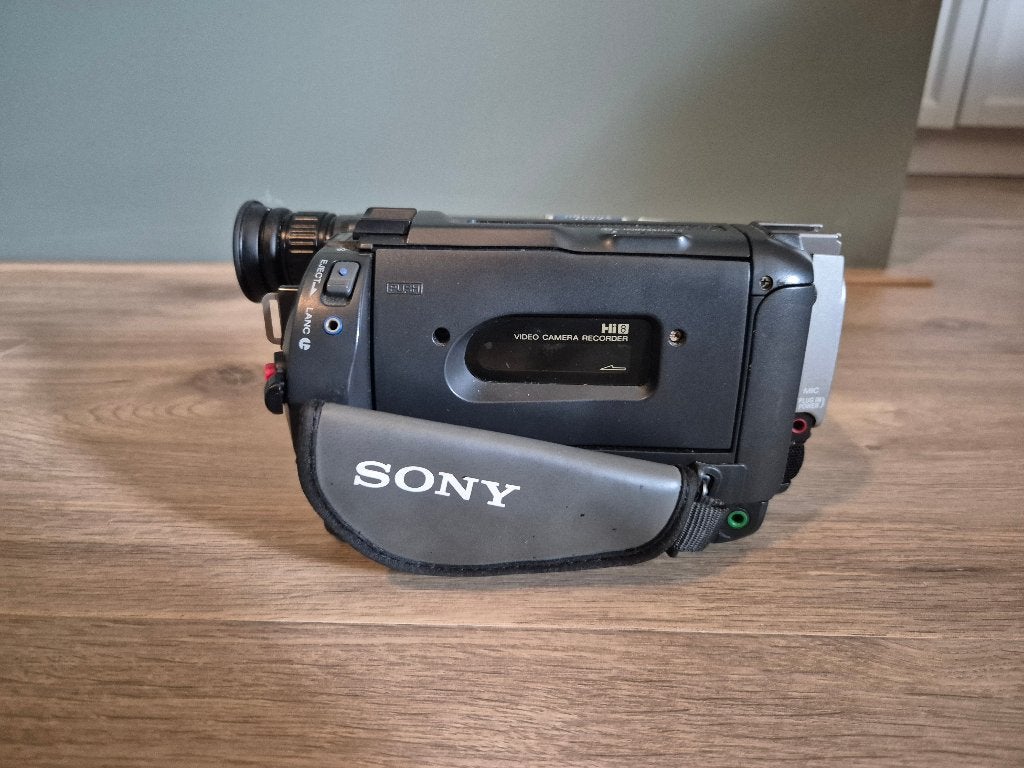 videocamera CCD-TRV64E, Gebruikt, 20x of meer, Ophalen of Verzenden, Sony