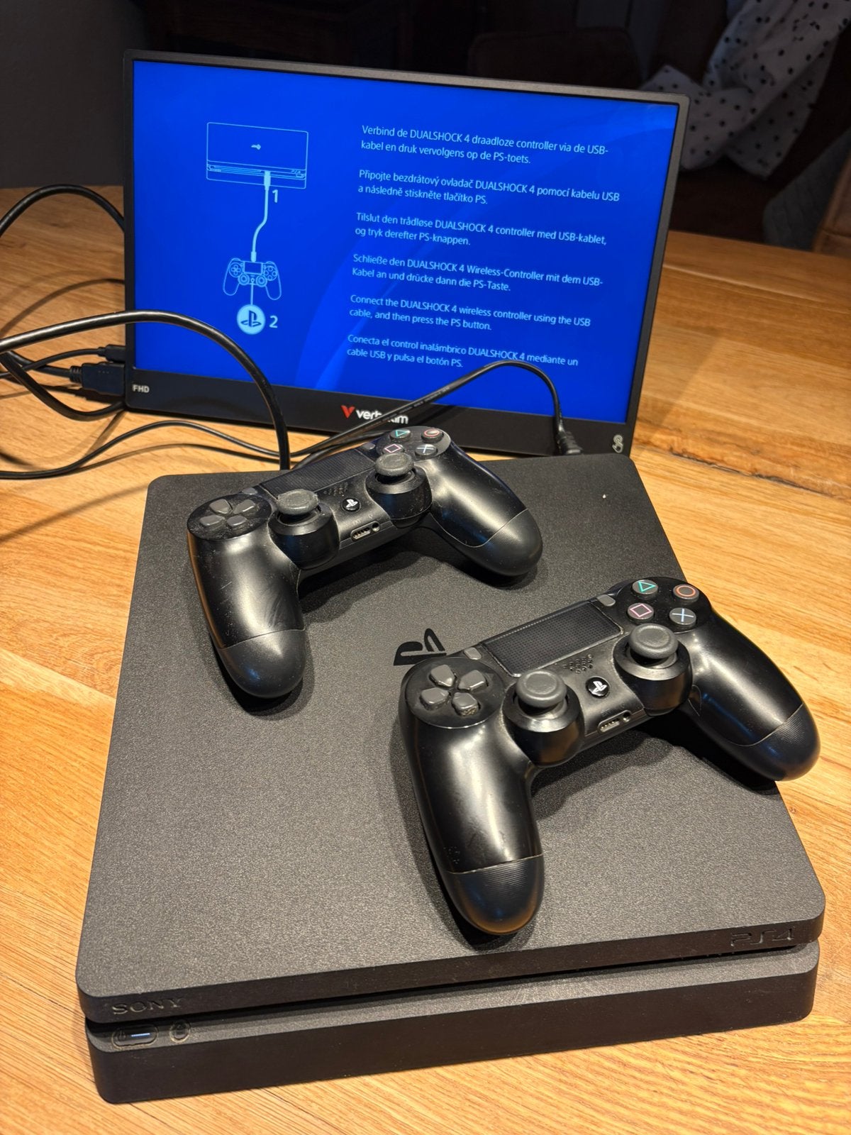 Playstation 4 + 6 spellen, Spelcomputers en Games, Spelcomputers | Sony PlayStation 4, Ophalen, Met 2 controllers, Zo goed als nieuw
