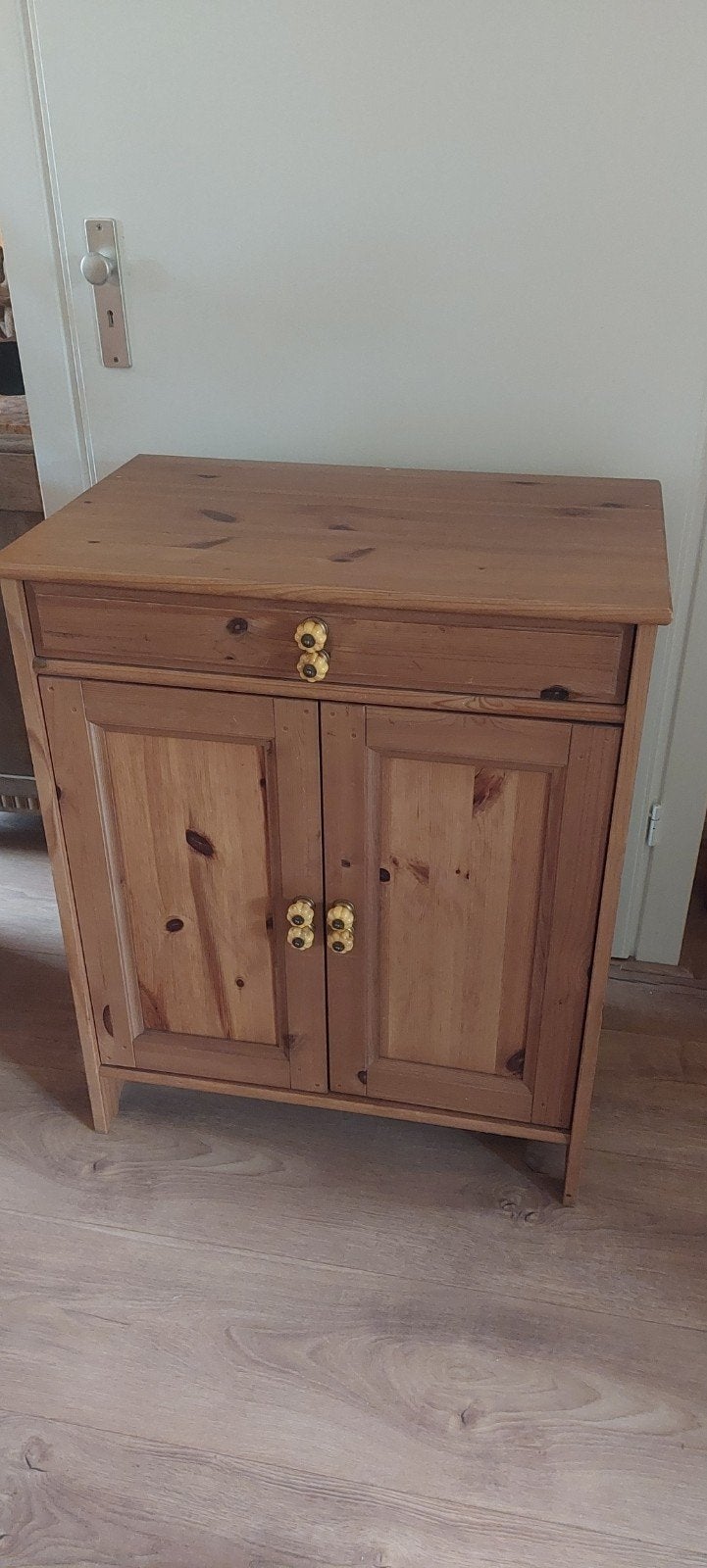 Houten kastje met lade en deurtjes, Huis en Inrichting, Ophalen of Verzenden, Gebruikt
