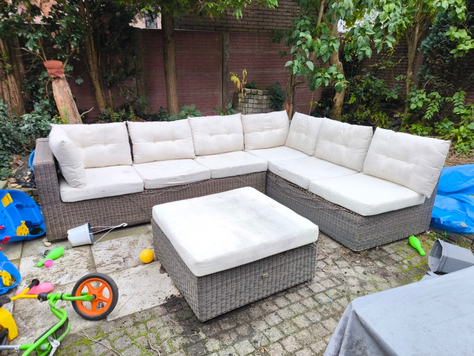 Comfortabele loungeset, gratis maar in gebruikte staat, Ophalen, Gebruikt, Rotan, Bank