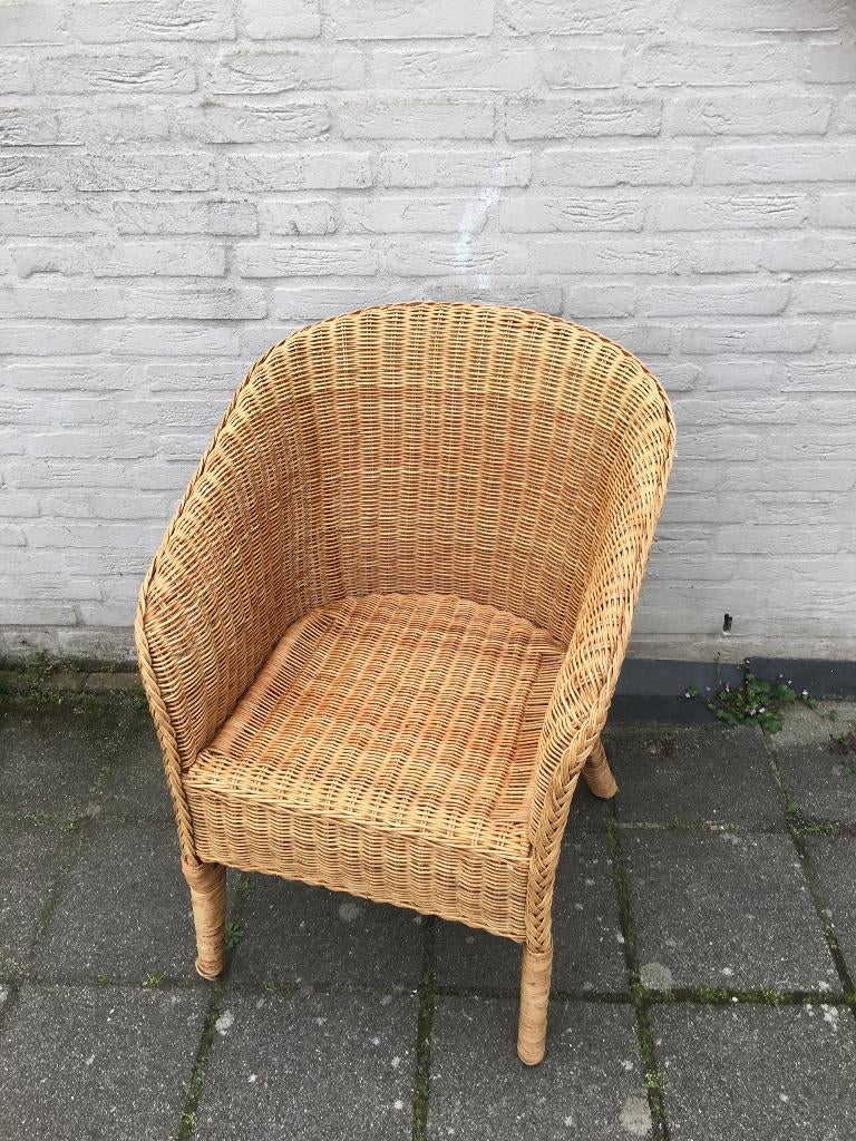 rieten stoel degelijk en mooi, Ophalen, Bruin, Riet of Rotan, Zo goed als nieuw