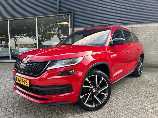 Skoda Kodiaq 1.5 TSI Sportline Business 7p Pano (bj 2021), Auto's, Automaat, 4 cilinders, 150 pk, 7 stoelen