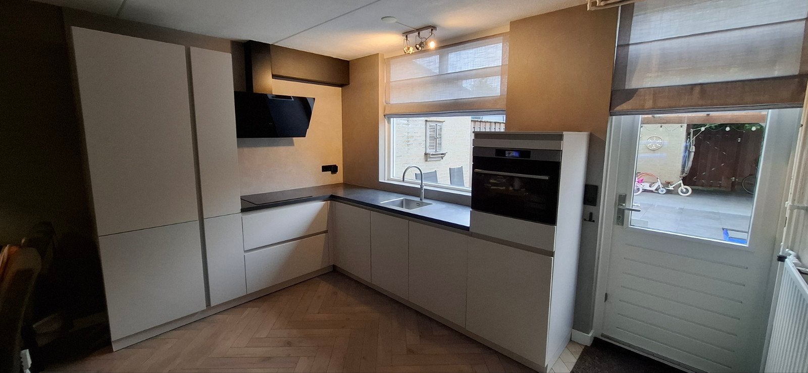 L keuken met diverse apparatuur, Ophalen, Gebruikt