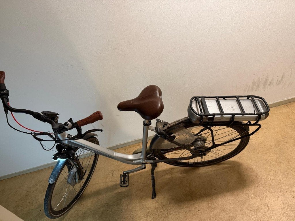 Sparta P8e elektrische fiets – accu & lader goed