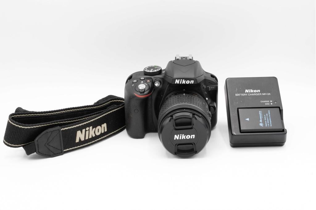 Nikon D3300 + 18-55mm (Foto-Groep Doorn), Niet ingevuld, Gebruikt, Spiegelreflex, Niet ingevuld