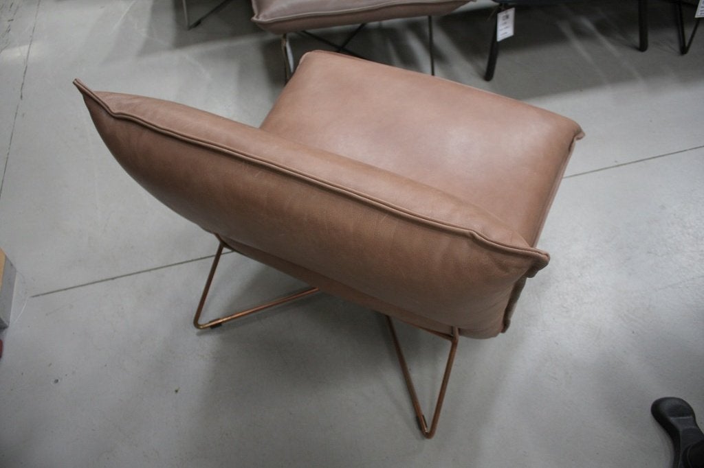 Luxe fauteuil EARL Jess Design koper leer Royal Beige, Ophalen, 75 tot 100 cm, Zo goed als nieuw, 75 tot 100 cm