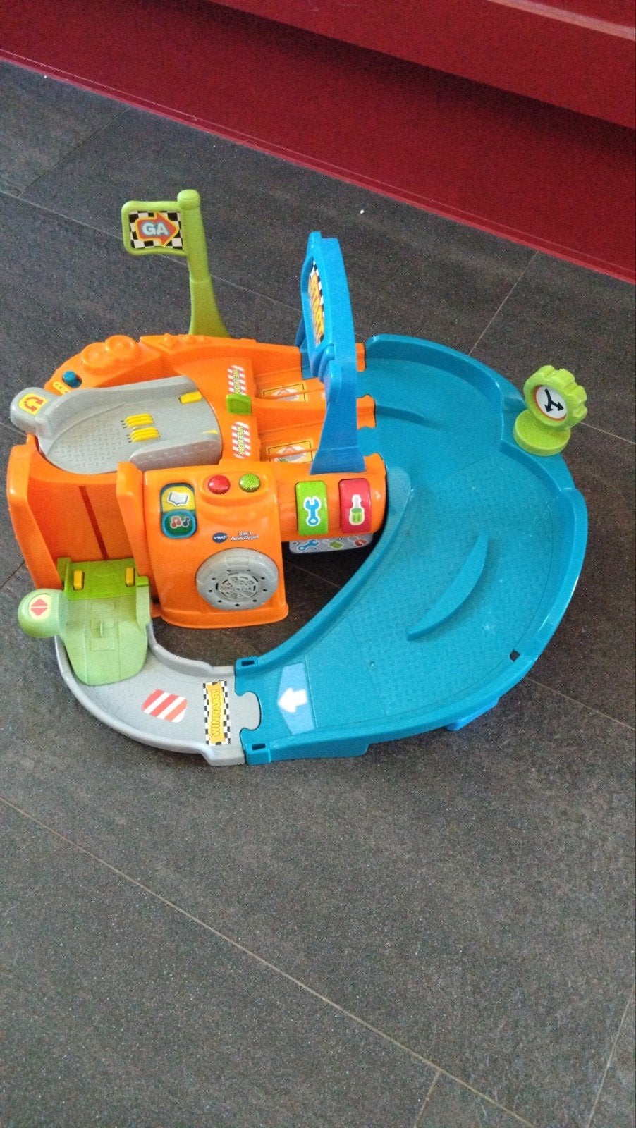 VTech race circuit, Ophalen