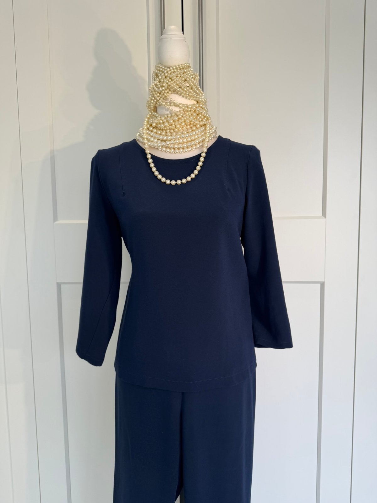Nieuw Amania Mo broekpak, top en broek blauw 40 42 l xl, Kostuum of Pak, Maat 42/44 (L), Nieuw, Verzenden