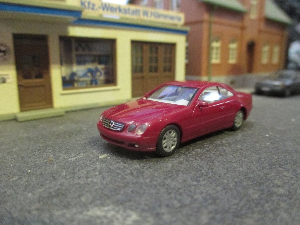 Mercedes Benz 560 / 600 CL V12 C215 CL-Klasse - Herpa rood, Hobby en Vrije tijd, Modelauto's | 1:87, Zo goed als nieuw, Auto, Herpa