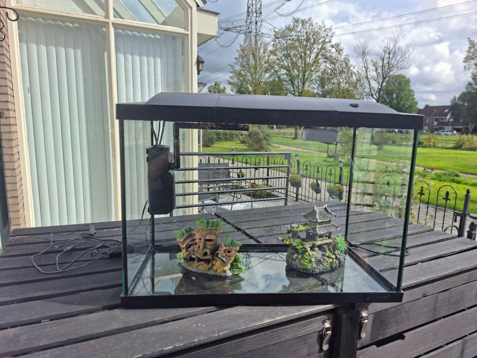 superfish tank 60 liter, Ophalen, Aquariummeubel, App-bediening, Zo goed als nieuw