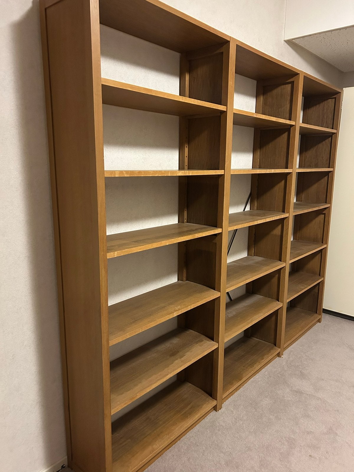 Jaren '70 houten boekenkast met Verstelbare Legplanken, Huis en Inrichting, Kasten | Boekenkasten, Ophalen, Met plank(en), Gebruikt