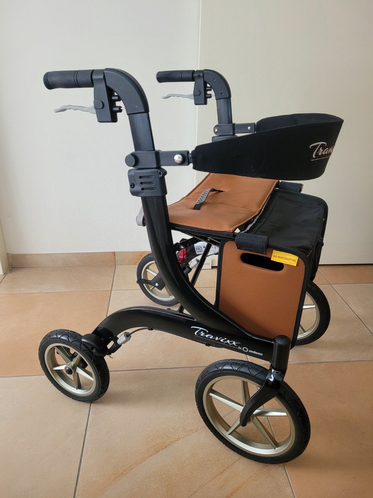 Rollator Travixx traveller als nieuw maat S, Ophalen, Opvouwbaar, Zo goed als nieuw