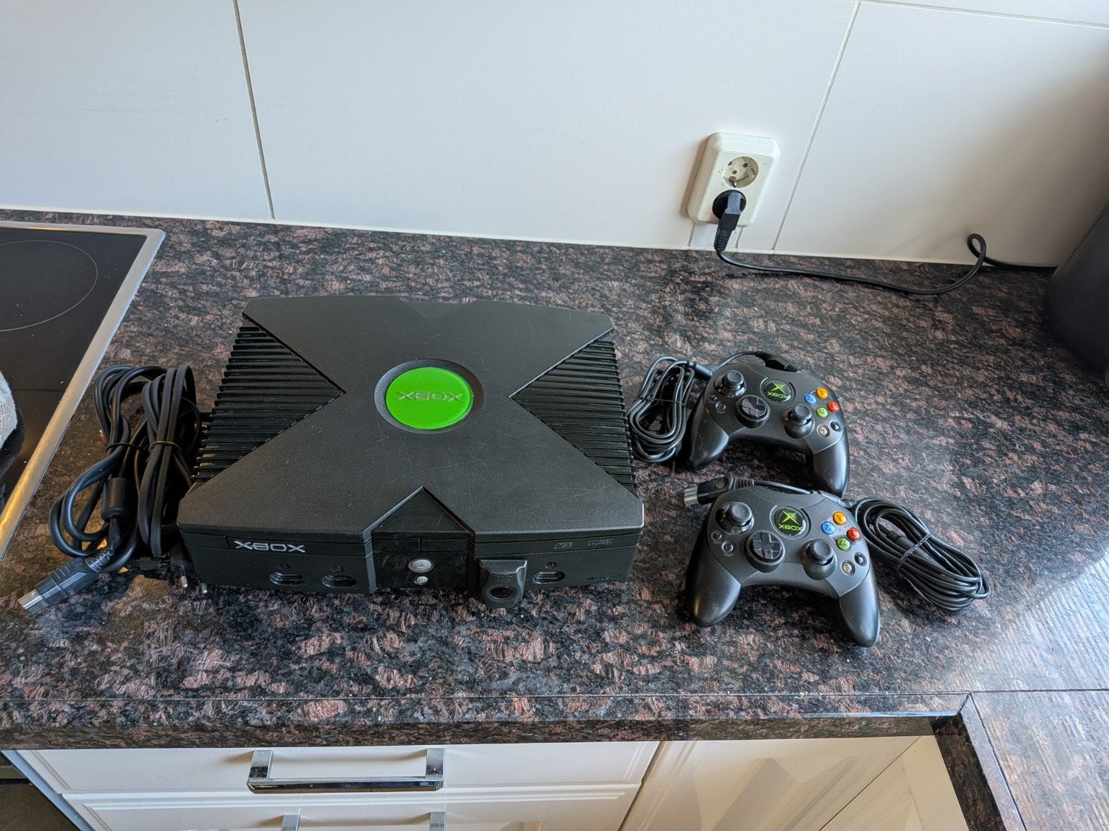 XBOX original met twee S controllers, Spelcomputers en Games, Ophalen of Verzenden, Gebruikt, Met 2 controllers