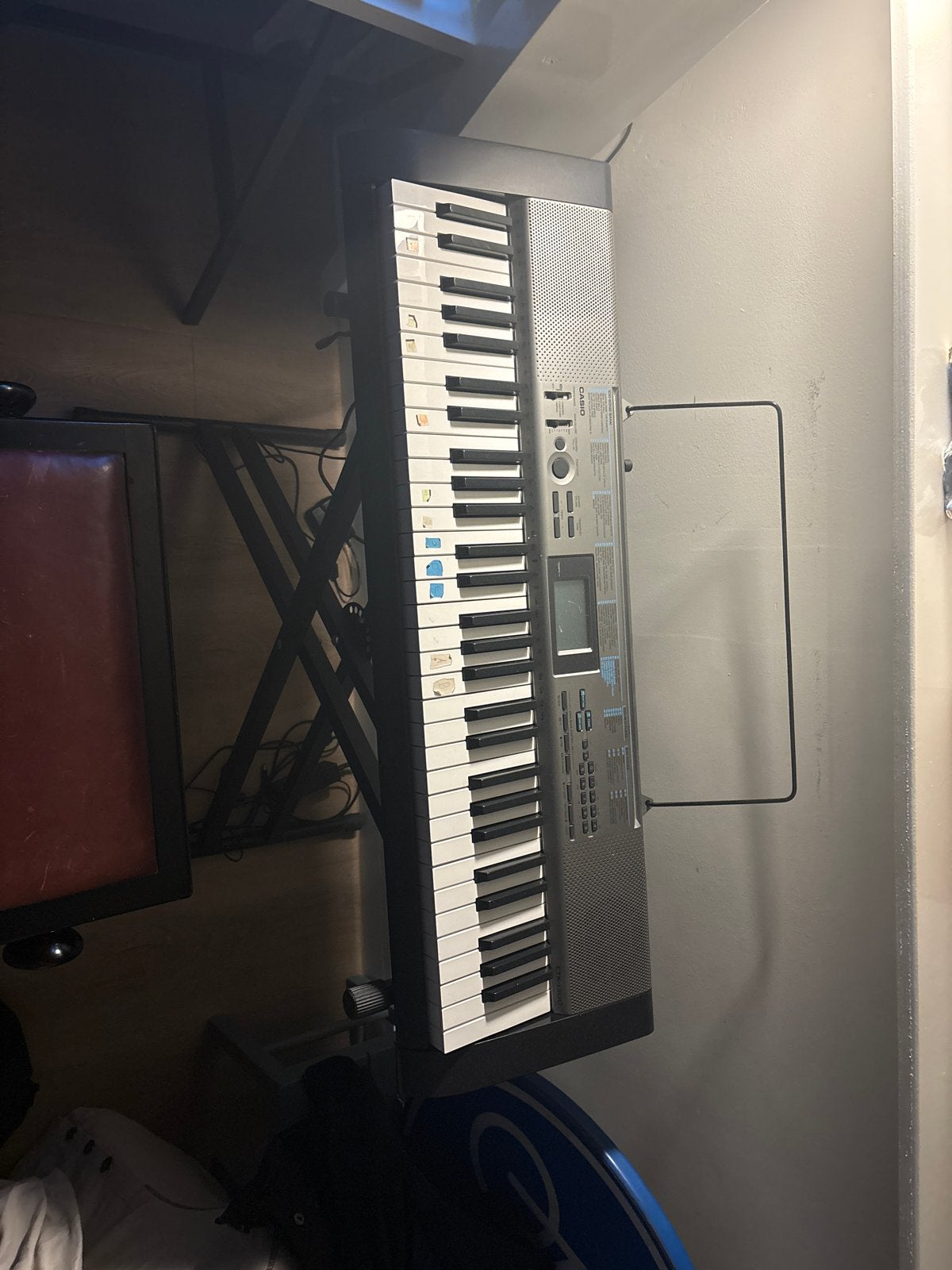 Casio CTK-1300 keyboard met adapter en standaard, Casio, Ophalen of Verzenden, Met standaard, 61 toetsen
