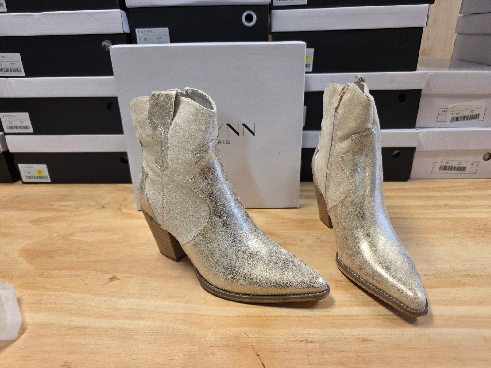 nieuw Goud cowboylaarzen laars met hak  Erynn Paris maat 37, Overige kleuren, Onbekend@erynnparis.com, Lage of Enkellaarzen, Erynn Paris